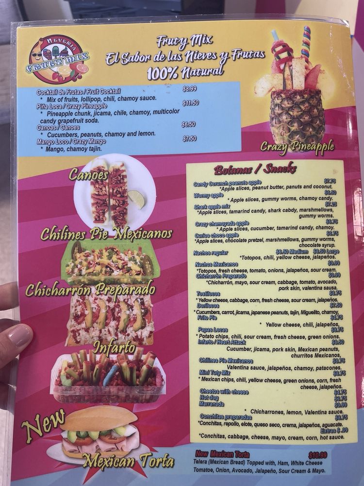 Food from Neveria Fruty Mix