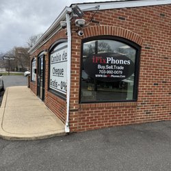 iFixPhones - IFixPhones Exterior