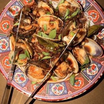 Oma's Hideaway - Asian Fusion Near Me - Portland, Oregon