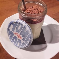 L'Etable - Tiramisu au coco, spéculos, coulis de framboise