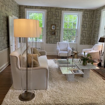 Kennebunkport Captains Collection - Sitting room - Bed & Breakfast Near Me - Kennebunkport, Maine Kennebunkport Captains Collection - Sitting room - Bed & Breakfast Near Me - Kennebunkport, Maine