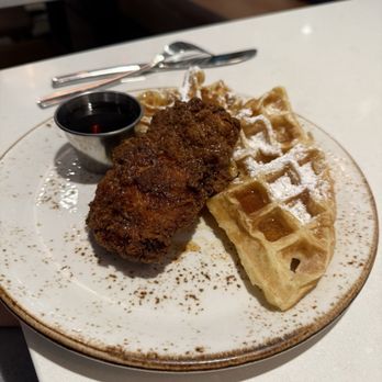 TENN - Chicken & waffles - American Near Me - Nashville, Tennessee TENN - Chicken & waffles - American Near Me - Nashville, Tennessee