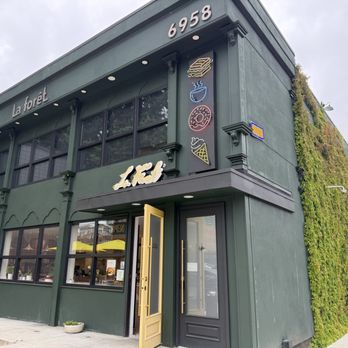 La Forêt - Royal Oak - Outside of the shop - Donuts Near Me - Burnaby, British Columbia La Forêt - Royal Oak - Outside of the shop - Donuts Near Me - Burnaby, British Columbia