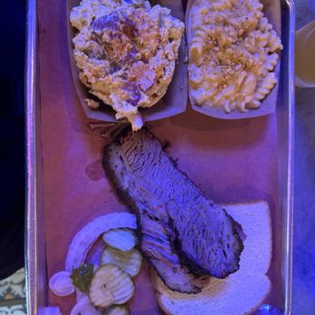 Bee’s Barbecue - OTR - Barbeque Near Me - Cincinnati, Ohio Bee’s Barbecue - OTR - Barbeque Near Me - Cincinnati, Ohio