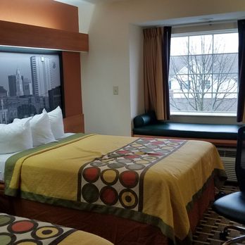 Super 8 by Wyndham Columbus West - Hotels Near Me - Columbus, Ohio