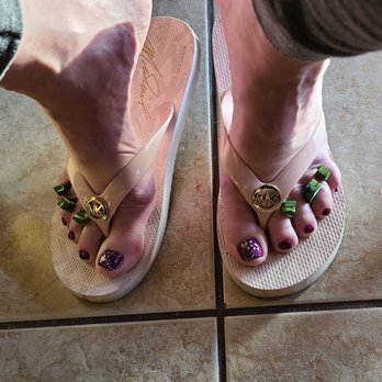 Q Nails - Pedicure - Nail Salons Near Me - Hilliard, Ohio