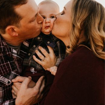 Danielle Alysse Photography - 6 month milestone/family session - Event Photography Near Me