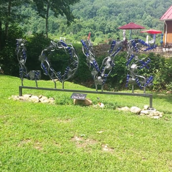DuCard Vineyards - Wineries Near Me - Etlan, Virginia DuCard Vineyards - Wineries Near Me - Etlan, Virginia