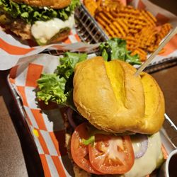 Colorado double chicken smash (left), create your own double chicken smash (right)