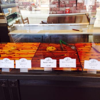 La Bohemia Bakery - So barren! You know it must be delicious! I actually came back an hour later for the other croissants. - Bakeries Near Me - Rockville, Maryland La Bohemia Bakery - So barren! You know it must be delicious! I actually came back an hour later for the other croissants. - Bakeries Near Me - Rockville, Maryland