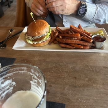 The Cooper - Burger with sweet potato fries - American Near Me - Palm Beach Gardens, Florida The Cooper - Burger with sweet potato fries - American Near Me - Palm Beach Gardens, Florida