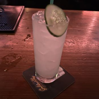 B-Side - White Linen - Dive Bars Near Me - Sacramento, California B-Side - White Linen - Dive Bars Near Me - Sacramento, California