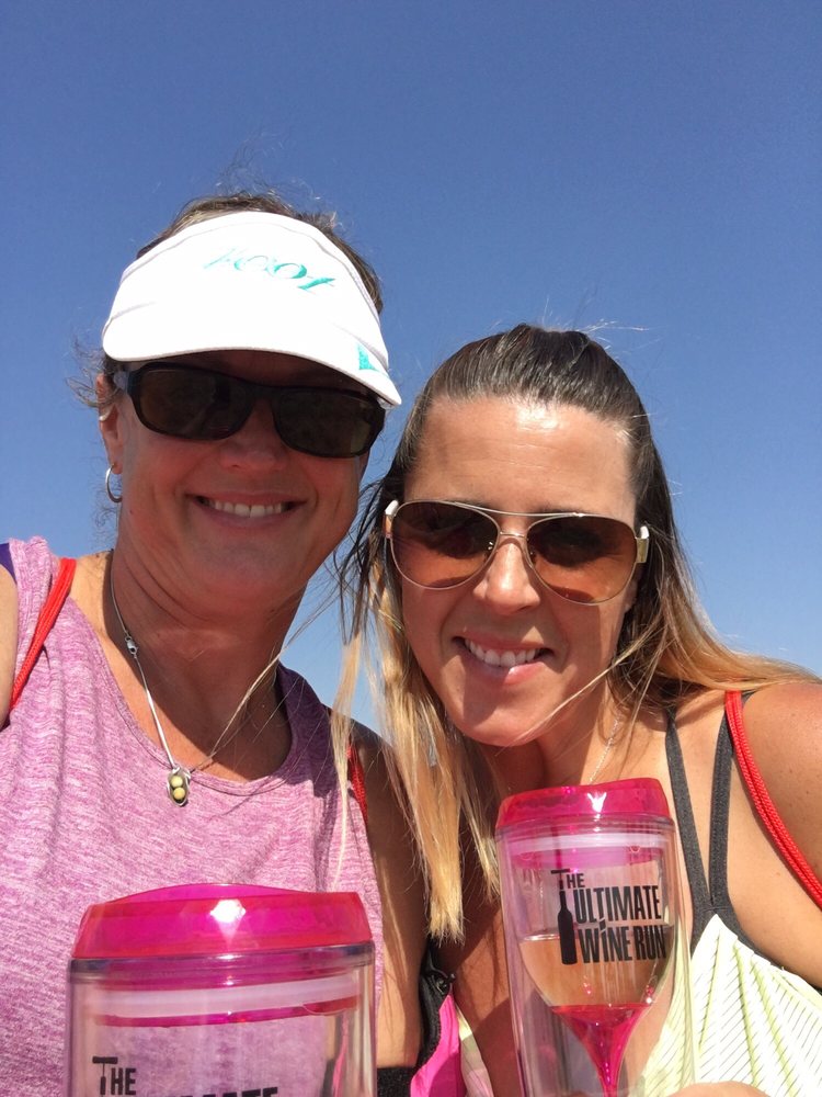 The Ultimate Wine Run Logo