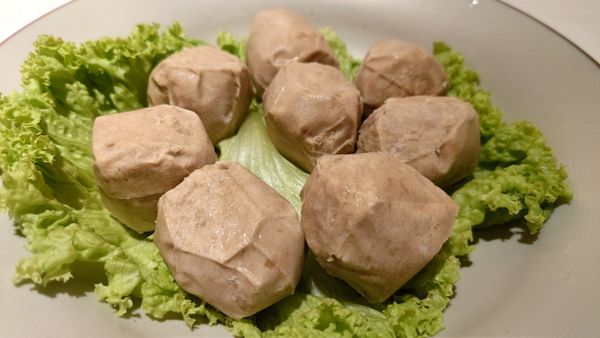 Tong Xin Ru Yi Traditional Hot Pot by null