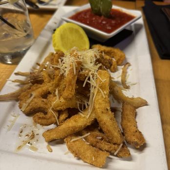 Bonfyre American Grille - Fried Calamari - American Near Me - Madison, Wisconsin Bonfyre American Grille - Fried Calamari - American Near Me - Madison, Wisconsin