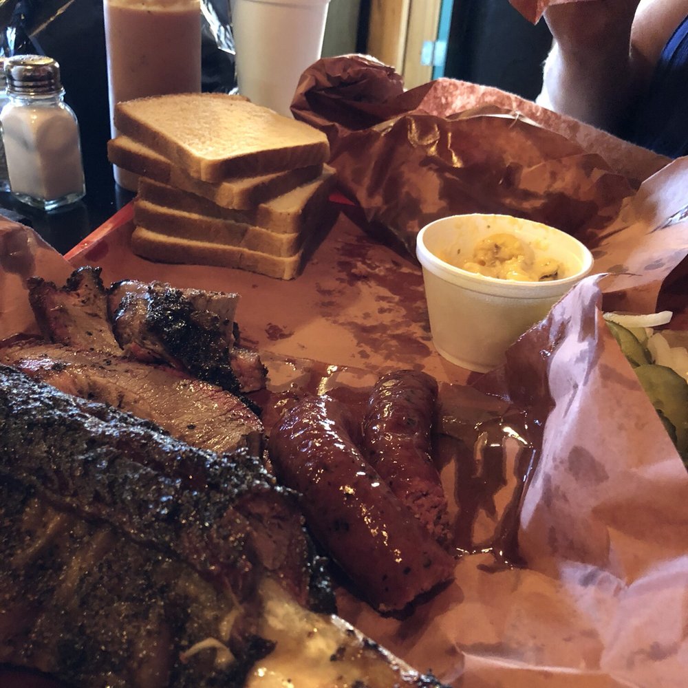 Mad Jack's Mountaintop Barbecue - Dino Rob, sausage, brisket and Mac and cheese. - Barbeque Near Me - Cloudcroft, New Mexico