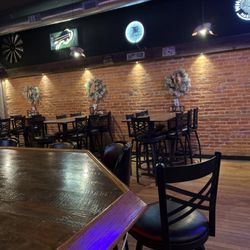 Hometown Bar And Grill