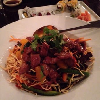 Paragon - Steak salad - Asian Fusion Near Me - Evanston, Illinois Paragon - Steak salad - Asian Fusion Near Me - Evanston, Illinois