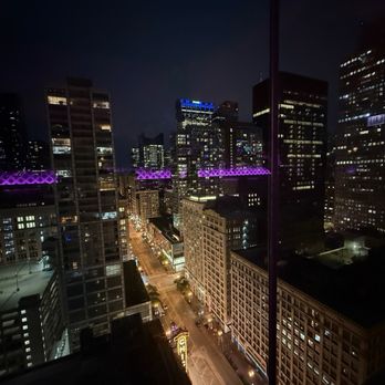 Roof on theWit - Lounges Near Me - Chicago, Illinois
