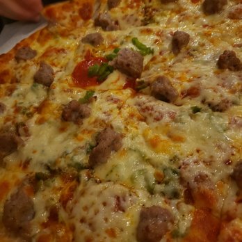 George's Pizza - Pepperoni, green peppers and sausage - Pizza Near Me - Pella, Iowa George's Pizza - Pepperoni, green peppers and sausage - Pizza Near Me - Pella, Iowa