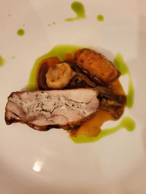 Root Food + Wine by null