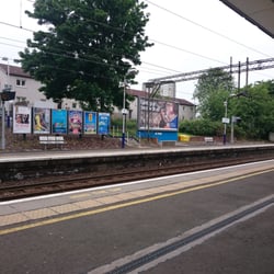 Scotstounhill Railway Station