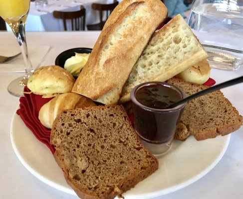 Restaurant Au Petit Extra by null