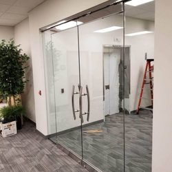 Krystal Glass & Door - Herculite door system