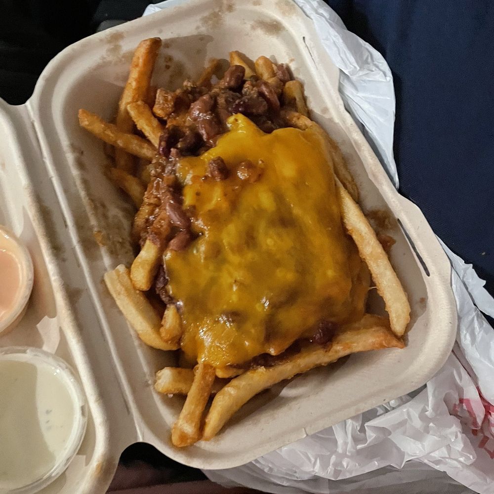 Chili cheese fries Chili cheese fries
