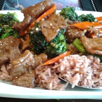 Peaceful Restaurant - beef & broccoli on rice $9 - Chinese Near Me - Vancouver, British Columbia Peaceful Restaurant - beef & broccoli on rice $9 - Chinese Near Me - Vancouver, British Columbia