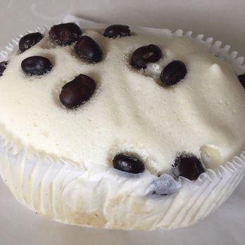 Breeze Bakery Cafe - White steamed bun - Bakeries Near Me - Annandale, Virginia