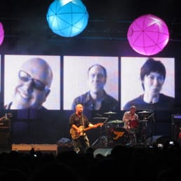 I've seen a TON of great shows @ the Armory... the Pixies being one of the best! I've seen a TON of great shows @ the Armory... the Pixies being one of the best!