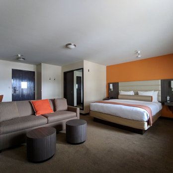 Hotel Avante - Corner view of room 305. It's a "Suite" - Hotels Near Me - Mountain View, California Hotel Avante - Corner view of room 305. It's a "Suite" - Hotels Near Me - Mountain View, California