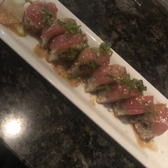 Aiko - Hawaiian roll - Sushi Bars Near Me - Rancho Cordova, California Aiko - Hawaiian roll - Sushi Bars Near Me - Rancho Cordova, California