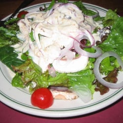Dinner salad with yummy lemon vinagrette