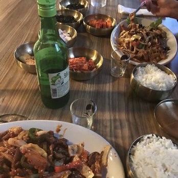 Ahjoomah's Apron - Korean Near Me - Chicago, Illinois