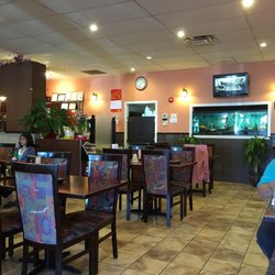 Pho Stanley Restaurant - The right half of the restaurant. The entire left half is pretty full right now.