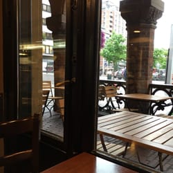 Carmel Grill - So close to central station