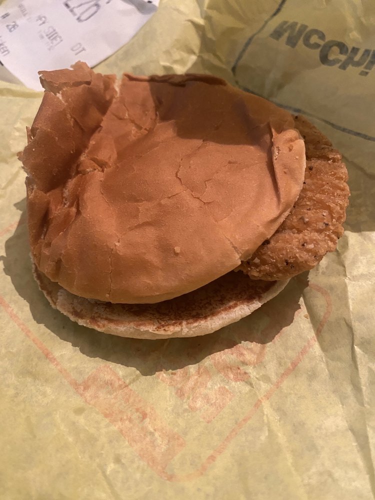 MCDONALD’S Updated August 2024 20 Reviews 4900 W Hardy St