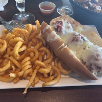 Billy's Tavern - Pubs Near Me - Davie, Florida