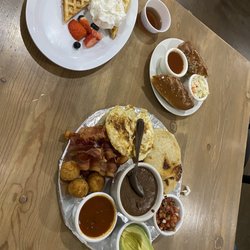 Tias Restaurant - Everything Brunch