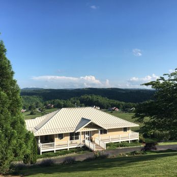 Inn At Riverbend - Bed & Breakfast Near Me - Pearisburg, Virginia Inn At Riverbend - Bed & Breakfast Near Me - Pearisburg, Virginia
