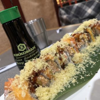 Yoshi Sushi - Mango Crunch Roll - Sushi Bars Near Me - Los Altos, California