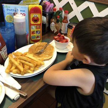 The Huddle - Kids breakfast - American Near Me - San Diego, California The Huddle - Kids breakfast - American Near Me - San Diego, California
