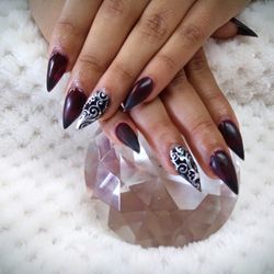 City Nails and Beauty
