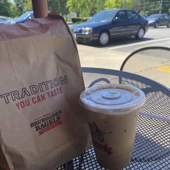 Bruegger's Bagels - Vanilla Ice cold brew - Bagels Near Me - Greensboro, North Carolina Bruegger's Bagels - Vanilla Ice cold brew - Bagels Near Me - Greensboro, North Carolina