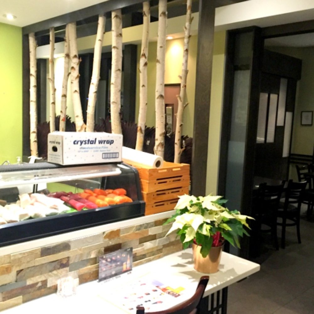 Sushi House - Side tables and booths - Japanese Near Me - Brampton, Ontario Sushi House - Side tables and booths - Japanese Near Me - Brampton, Ontario