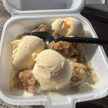 Rainbow Orchards - Apple crips with ice cream. - Fruits & Veggies Near Me - Camino, California Rainbow Orchards - Apple crips with ice cream. - Fruits & Veggies Near Me - Camino, California