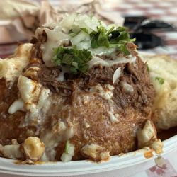 Miners’ Mac And Spuds - Birria Mac and cheese bowl