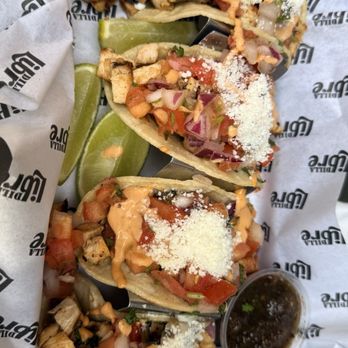 Dilla Libre Dos - Chipotle Chicken Tacos - Mexican Near Me - Scottsdale, Arizona